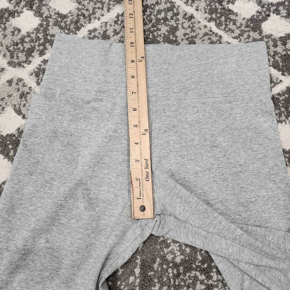 Nike Grey women's size medium biker shorts - Picture 5 of 7